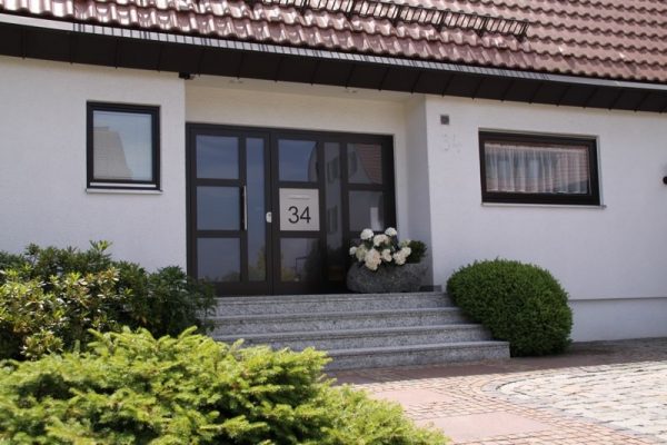 Haustuer in 72810 Gomaringen