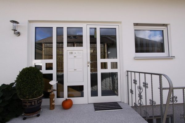 Haustuere mehr als  2 m breit in 71093 Weil im Schoenbuch